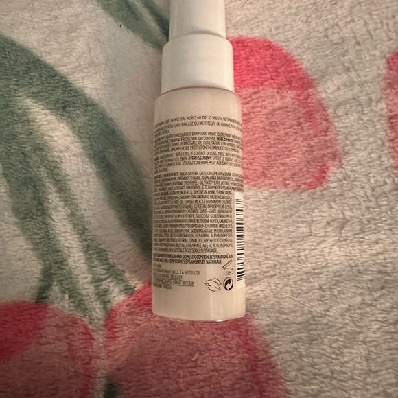 OUAI Leave-In Conditioner with White Label - Picture 2 of 2
